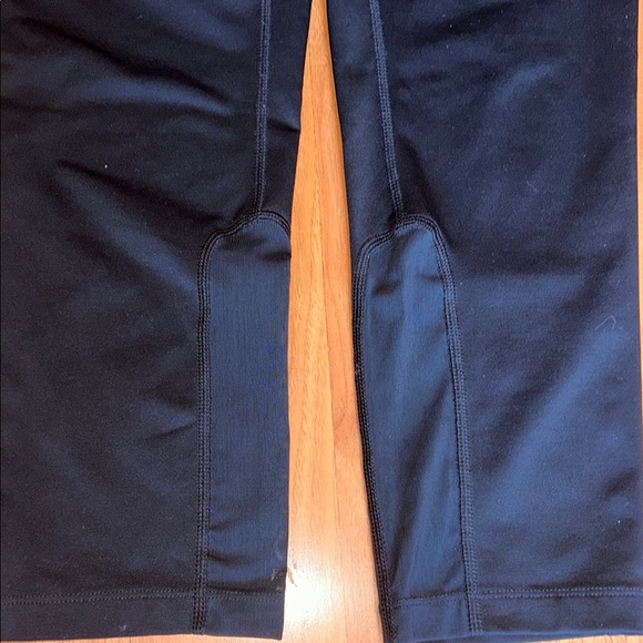 Nike Black Leggings High-Performance Activewear - Picture 9 of 9